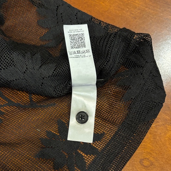 ASOS Black Floral Casual Button Down Shirt - Picture 6 of 11